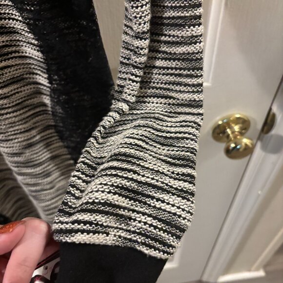 Three Pink Hearts Trixxi Black/White Long Sleeve Bodycon Lace Sweater Dress ~ S - Picture 4 of 9